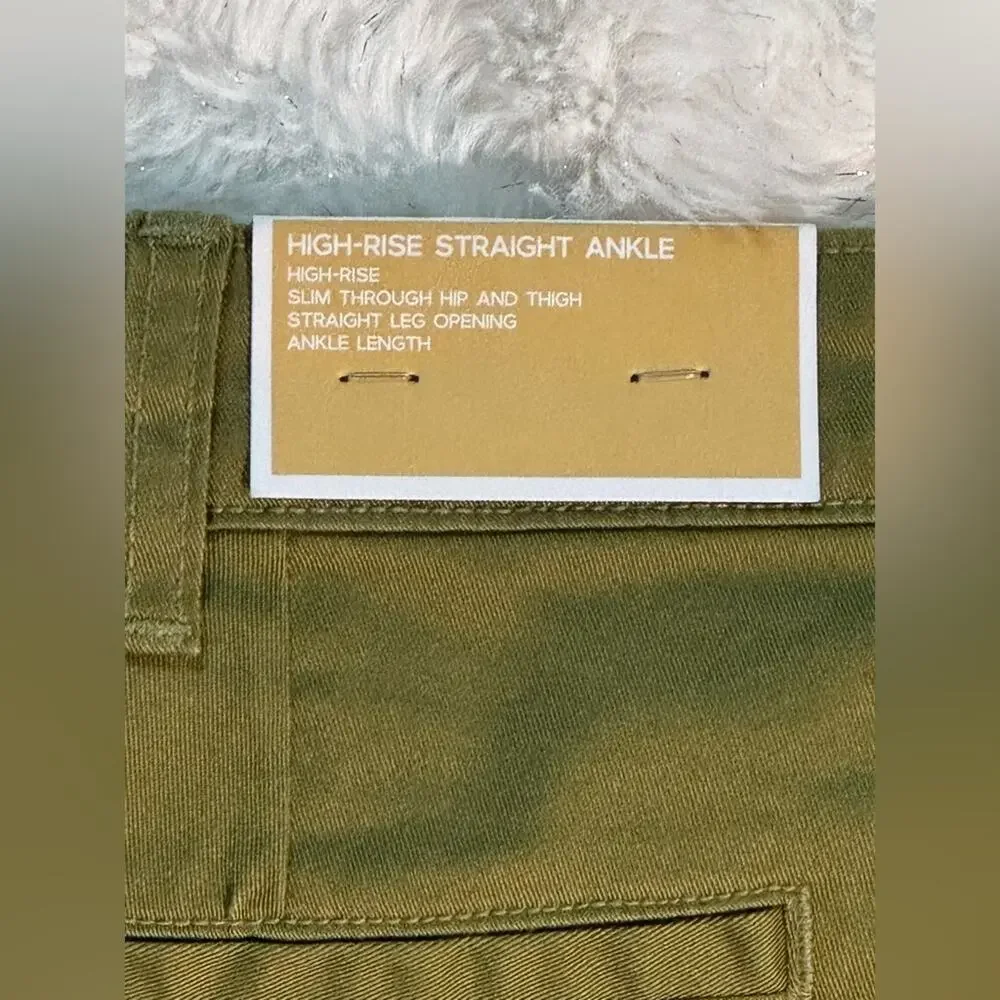 NWT Michael Kors Cargo Pants Size  8.